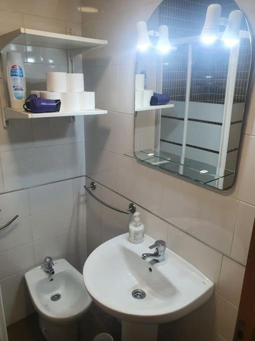2F, Aire Acondic, 80M2, 2 Dormitorios, 4 Huespedes, Wifi Gratis La Línea de la Concepción المظهر الخارجي الصورة